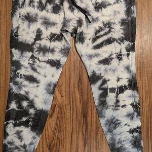 lululemon athletica Black & White Tie-Dye Leggings